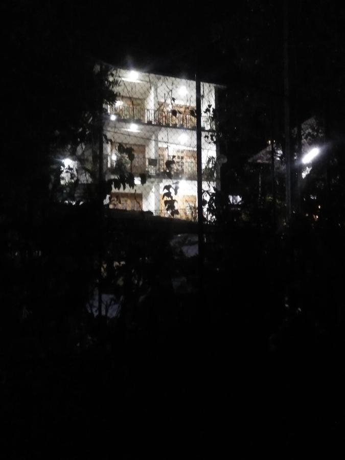 Old Town Hotel Kandy Bagian luar foto