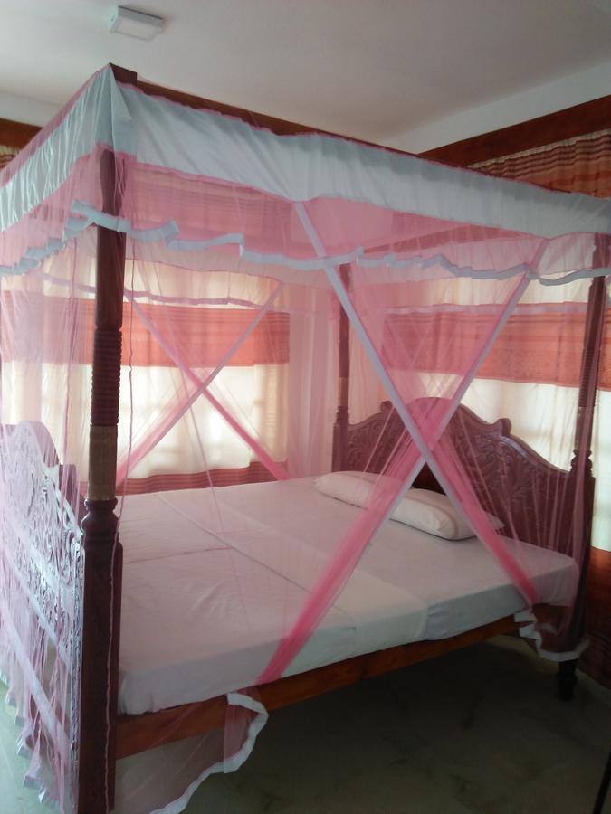 Old Town Hotel Kandy Bagian luar foto